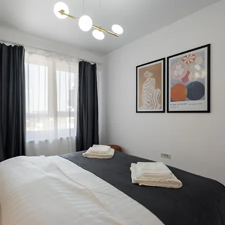 Spacious 1009 B4 Daire