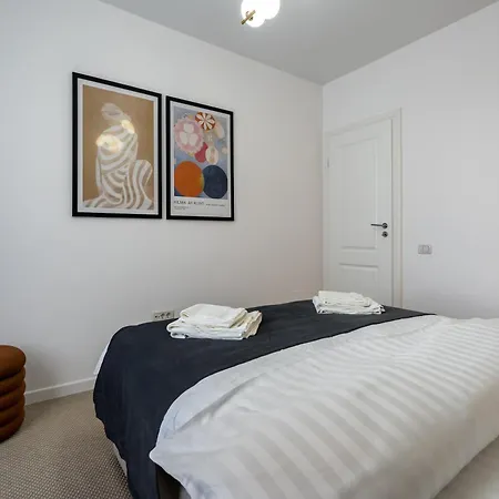 Spacious 1009 B4 דירה