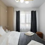 Spacious 1009 B4 ブカレスト