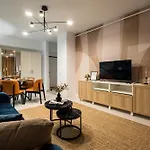 Spacious 1009 B4 * ブカレスト